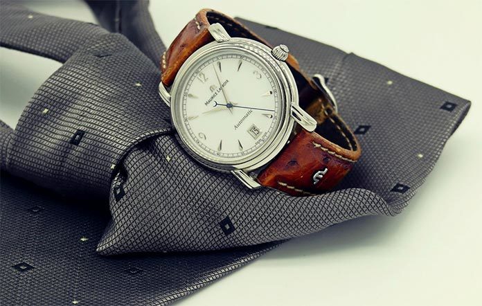 Męskie zegarki – na pasku czy bransolecie?