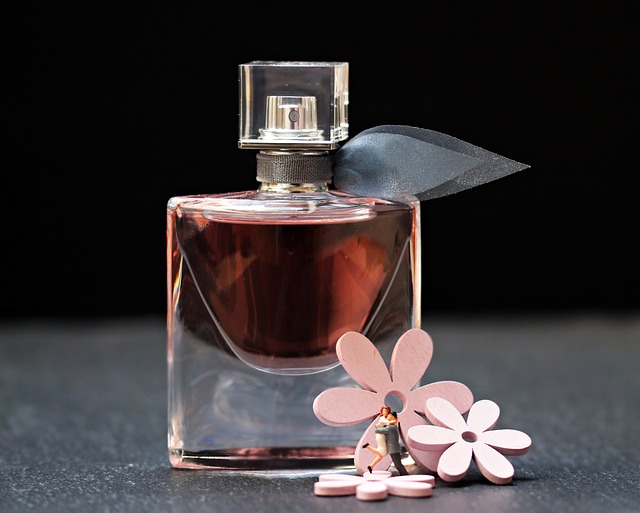 Jakich perfum używa Catherine Deneuve?